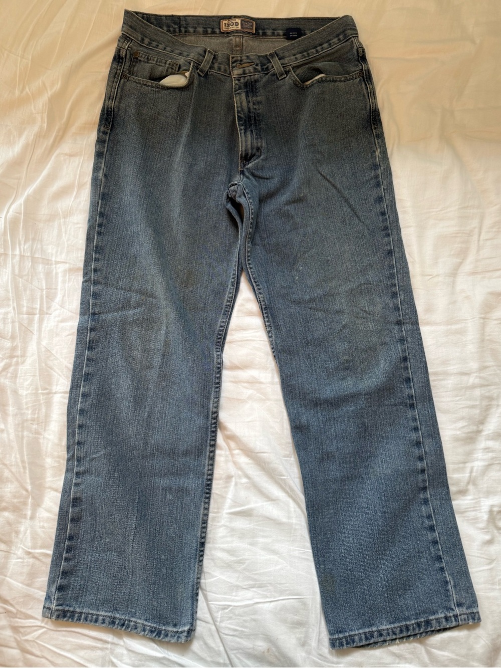 Izod Men's Straight-Leg Jeans in Washed Blue-Gray